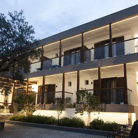 公寓 艾伊亚码头套房酒店 *